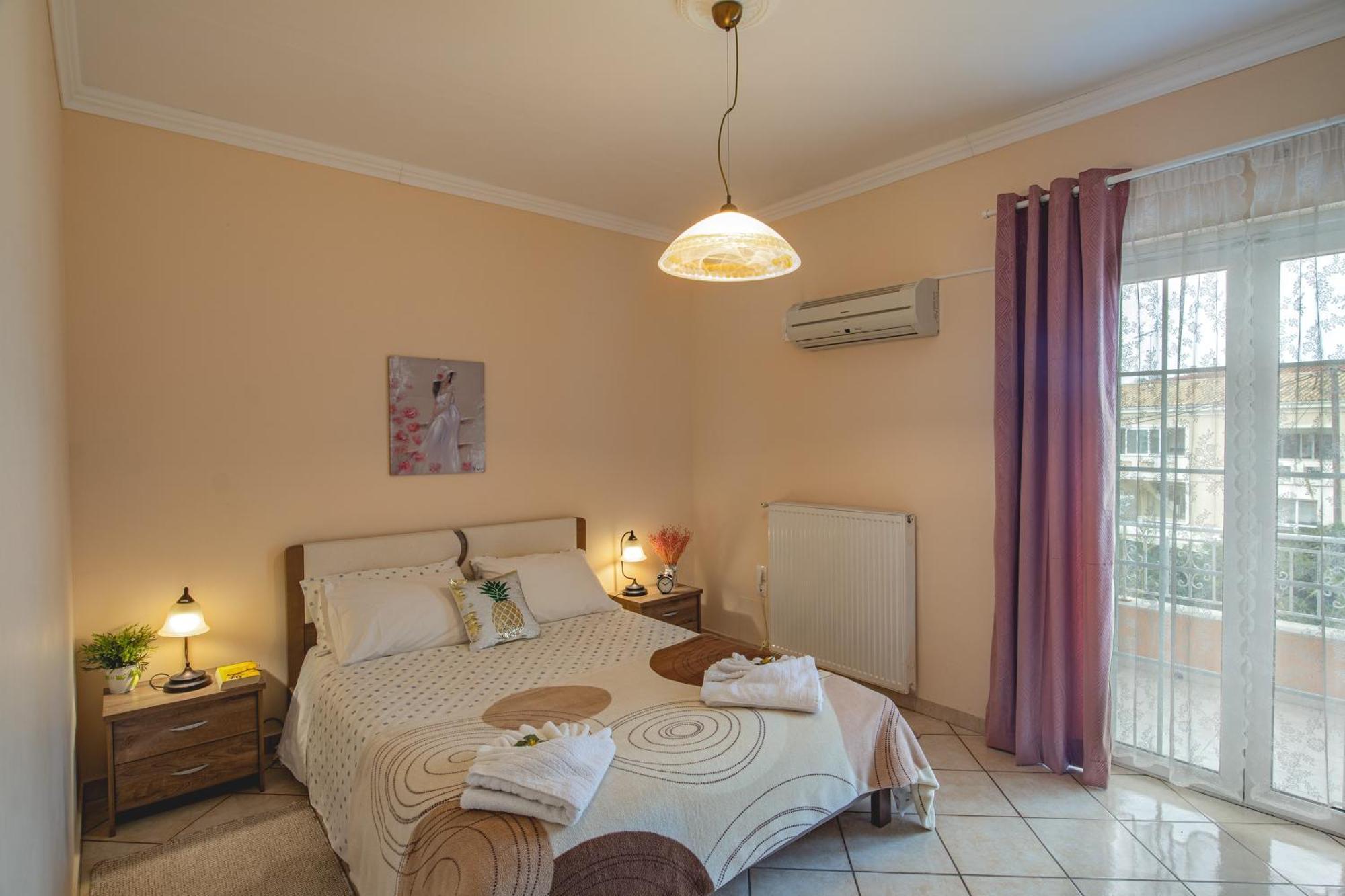 House Of Velenia - 2 Bedroom Apartment Near Old Town, Airport And Bus Station Corfu  Exterior photo