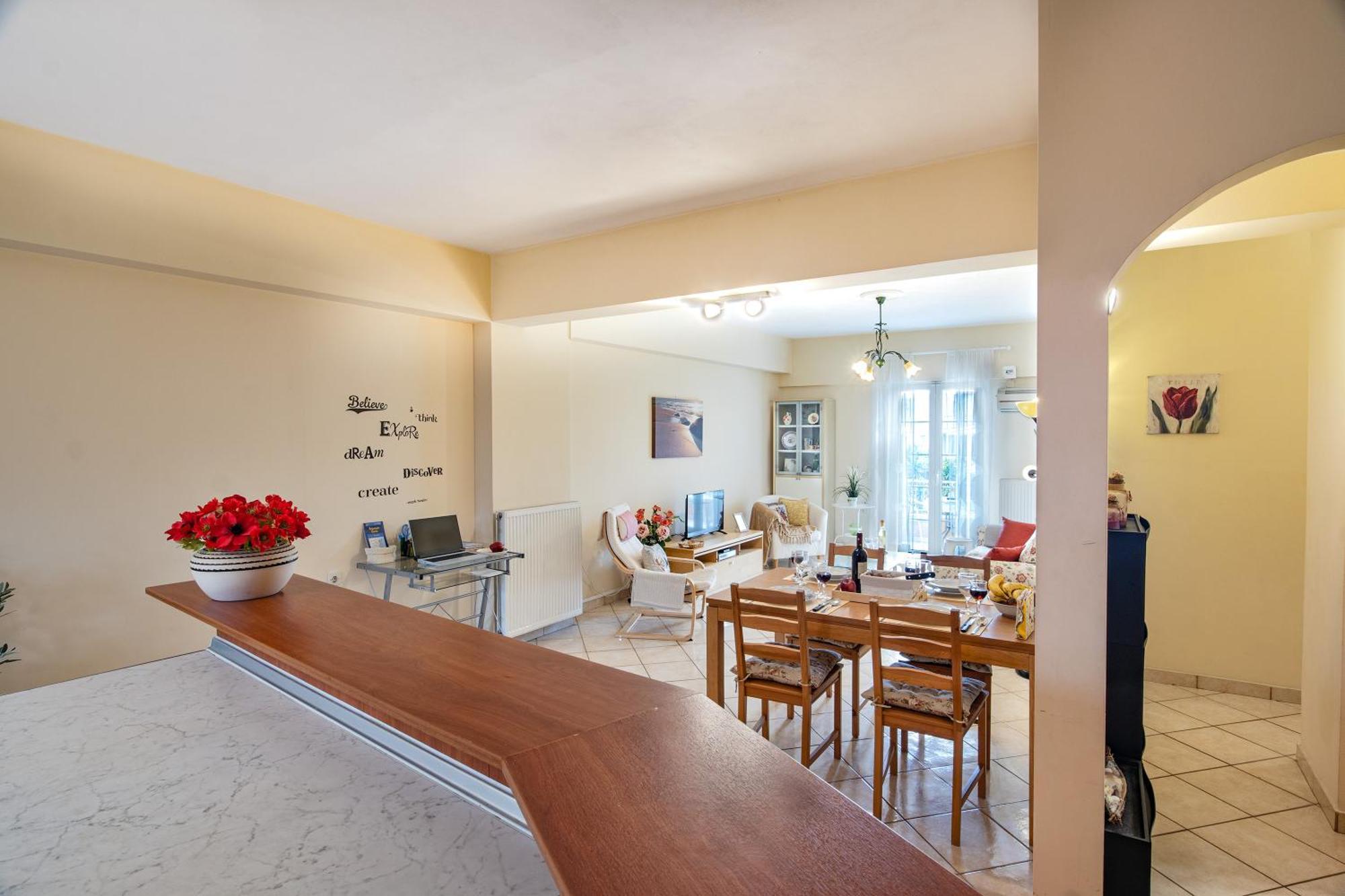 House Of Velenia - 2 Bedroom Apartment Near Old Town, Airport And Bus Station Corfu  Exterior photo
