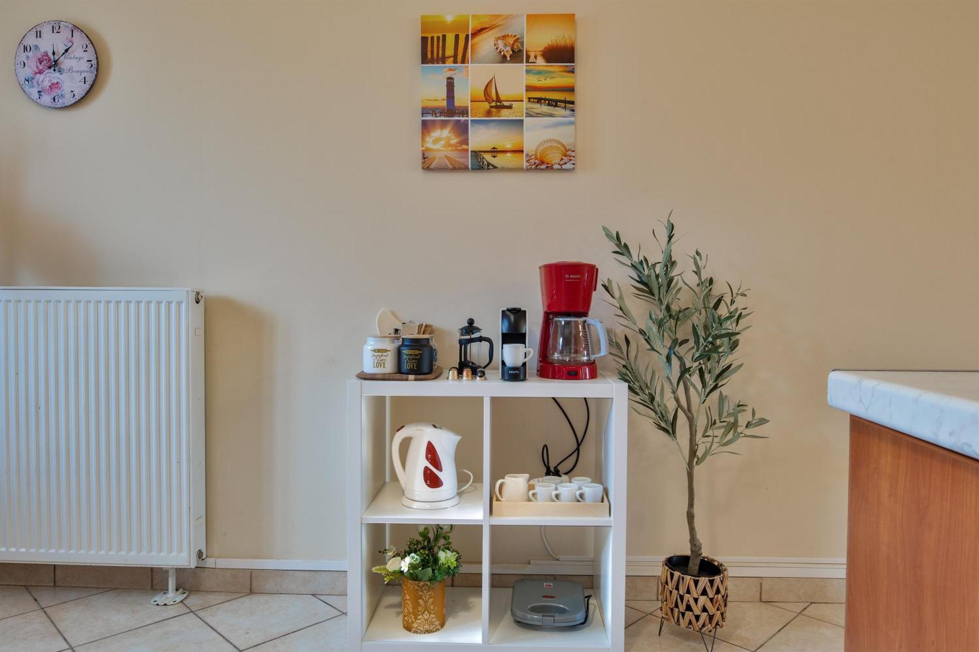 House Of Velenia - 2 Bedroom Apartment Near Old Town, Airport And Bus Station Corfu  Exterior photo