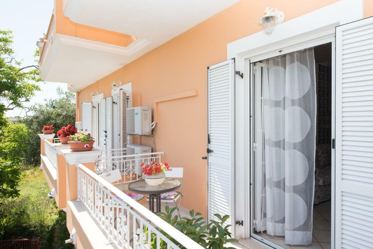 House Of Velenia - 2 Bedroom Apartment Near Old Town, Airport And Bus Station Corfu  Exterior photo