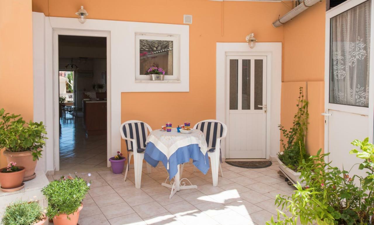House Of Velenia - 2 Bedroom Apartment Near Old Town, Airport And Bus Station Corfu  Exterior photo